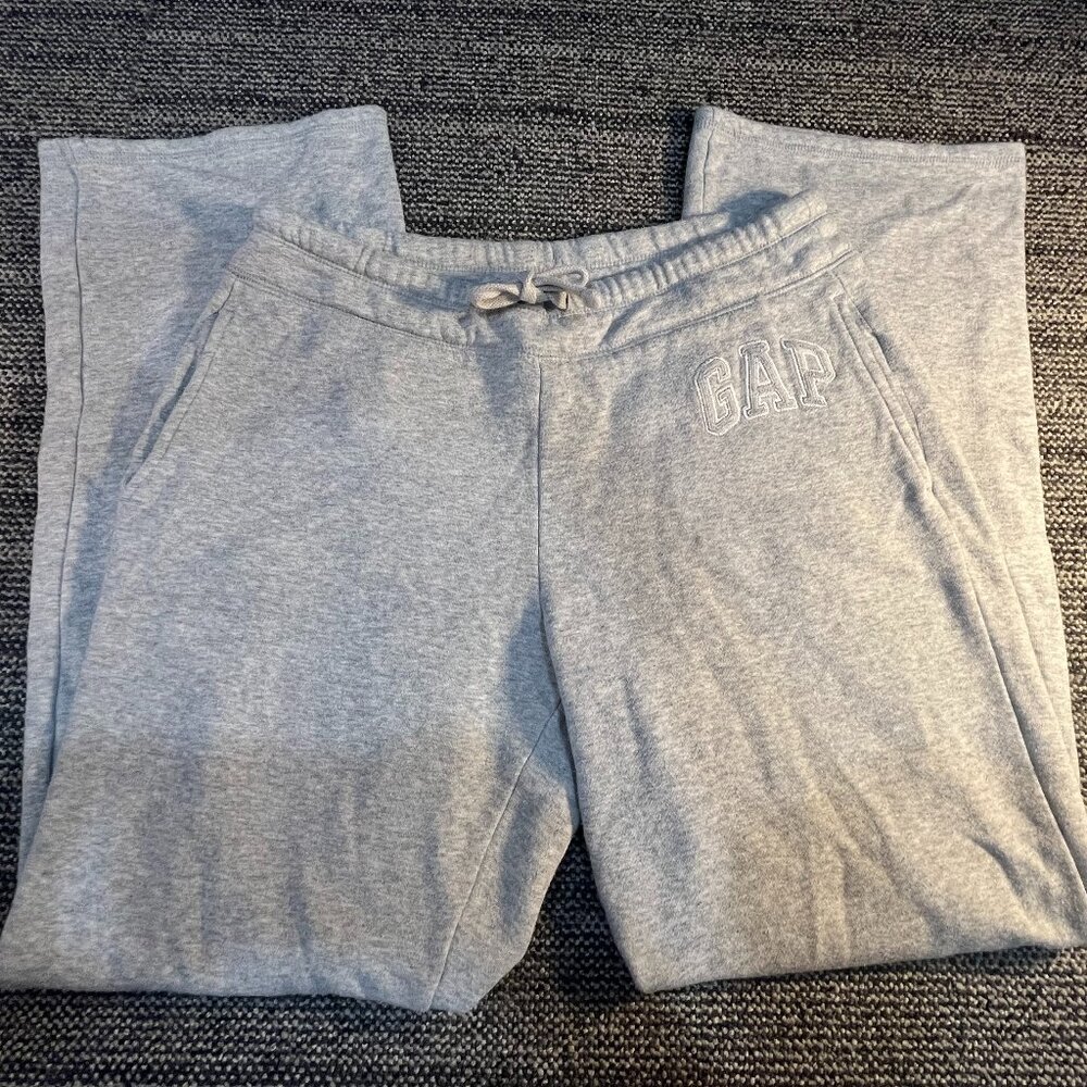 GAP Low Rise Sweatpants (LIGHTLY USED)
